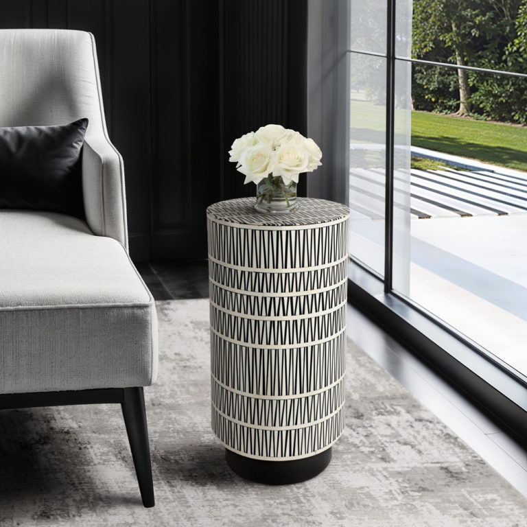GOBIEL BLACK & WHITE COLUMN/ACCENT TABLE - Image 6