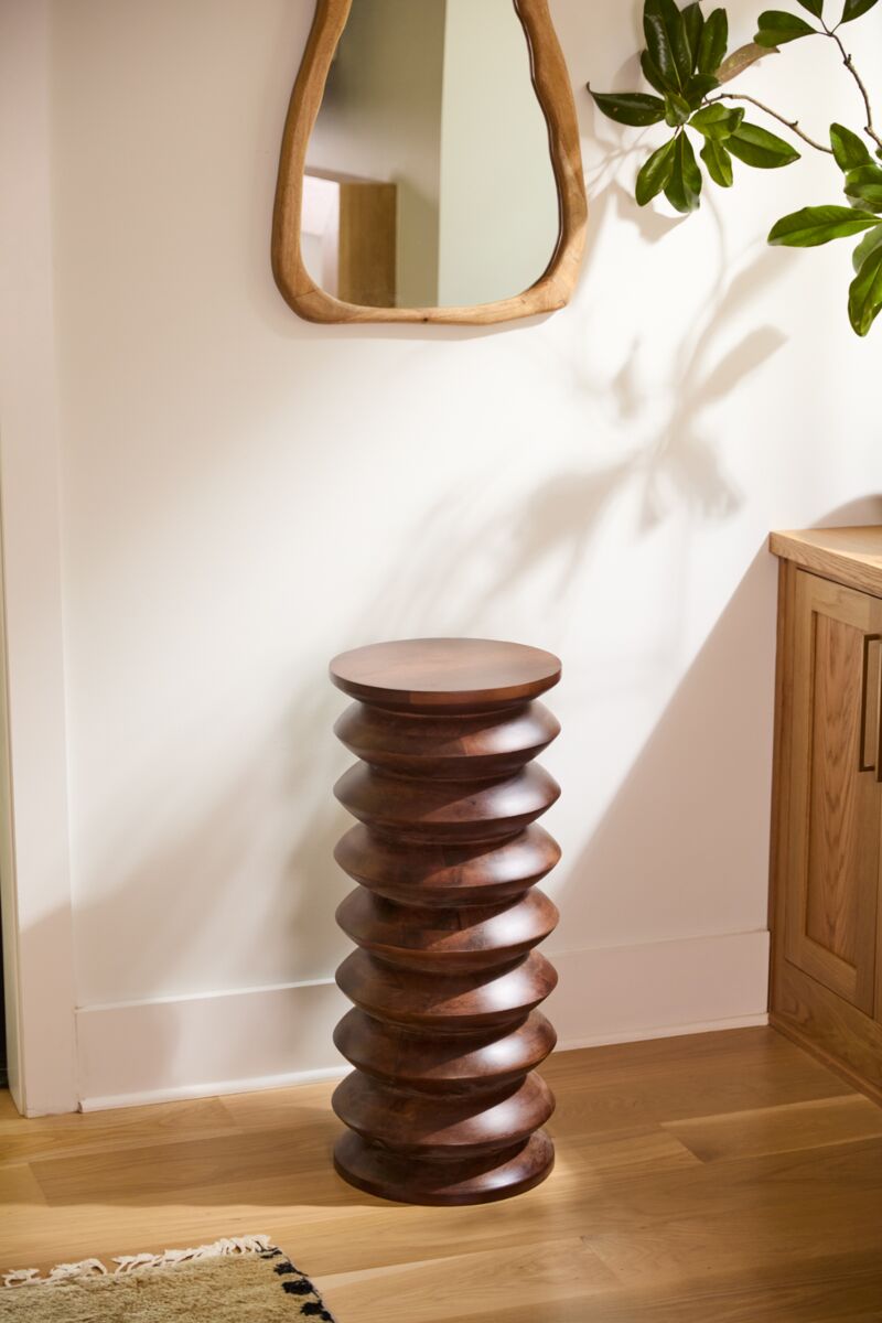 Accolade Column Medium - Image 3