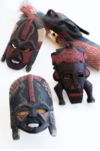 AFRICAN MASKS / GOLD RING (SET OF 4)
