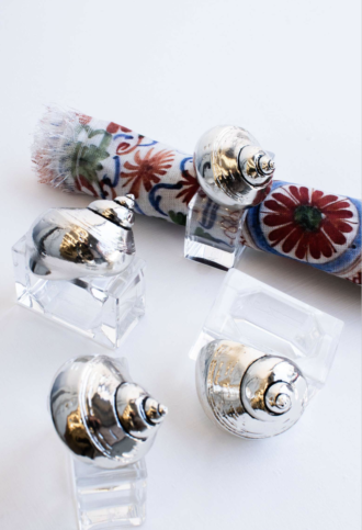 SILVER SPIRAL SHELL / ACRYLIC RING (SET OF 4)